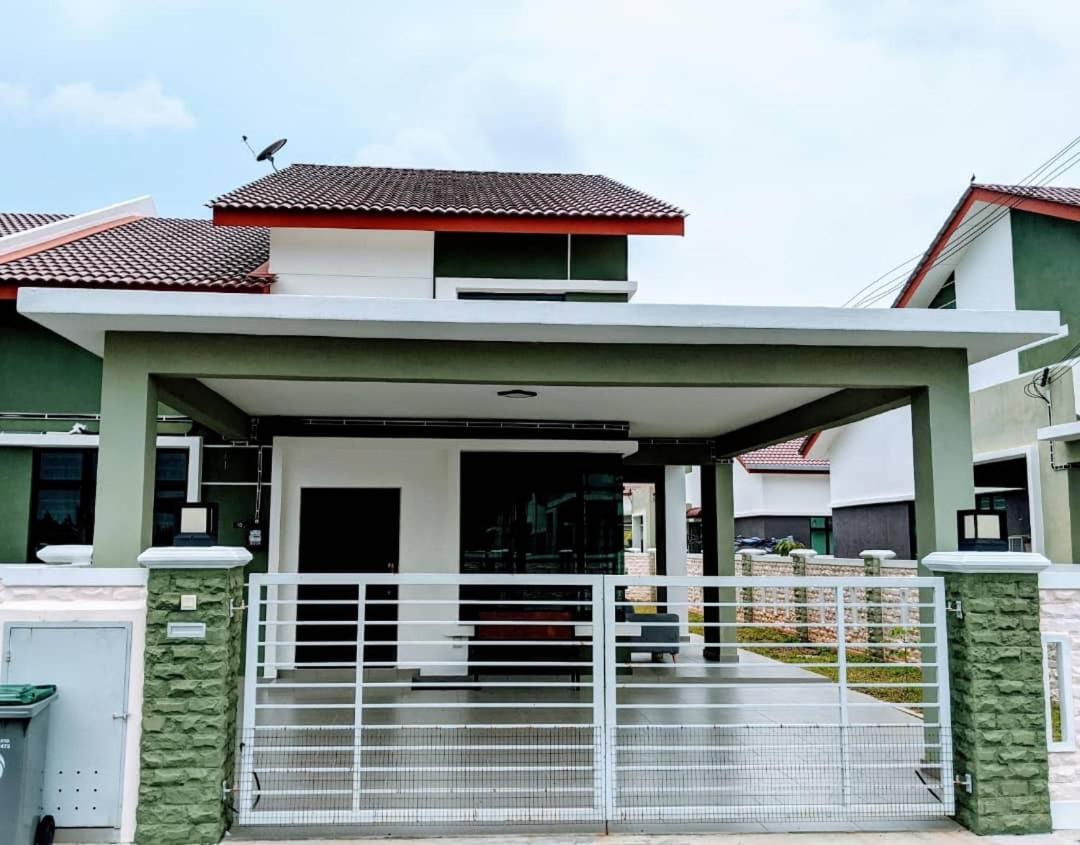 Syifa Homestay Melaka Экстерьер фото